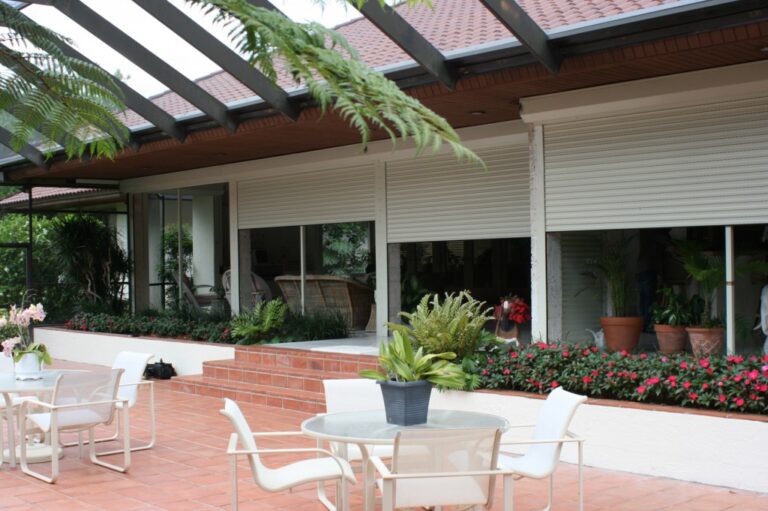 hurricane-shutters-miami-installation