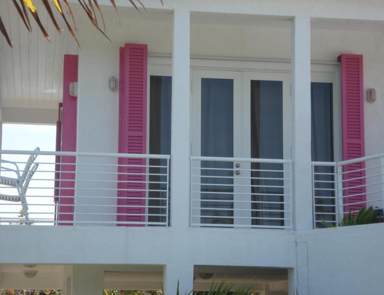 colonial-shutters-miami-installation.jpg